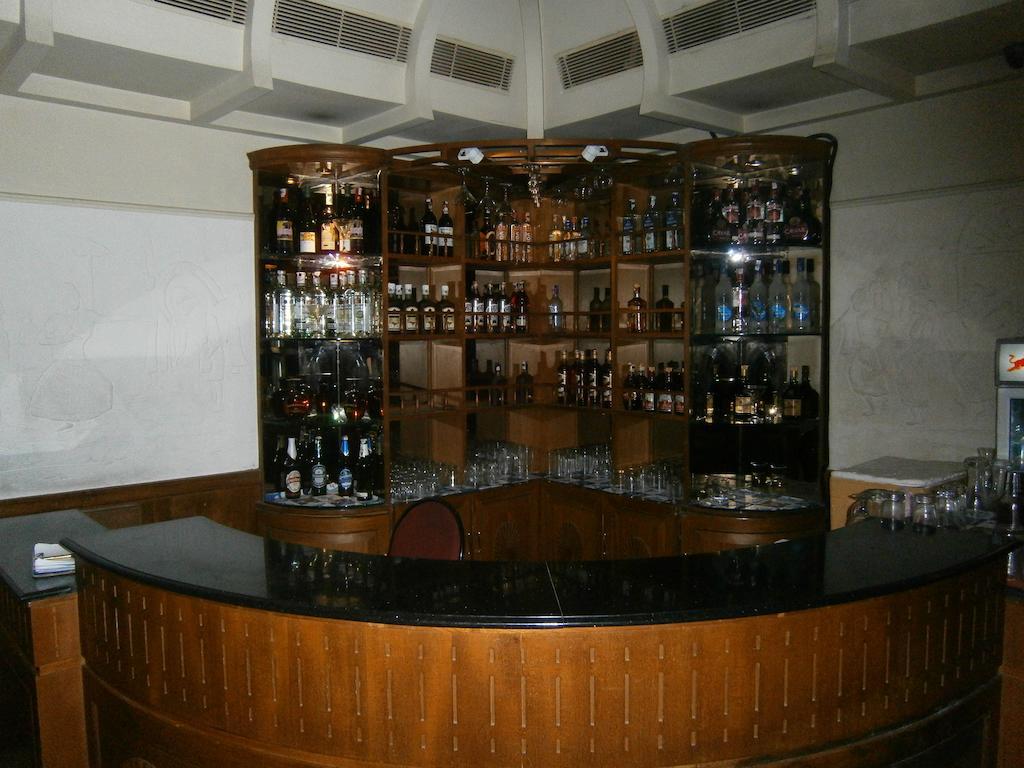 Quality Airport Hotel 3*
