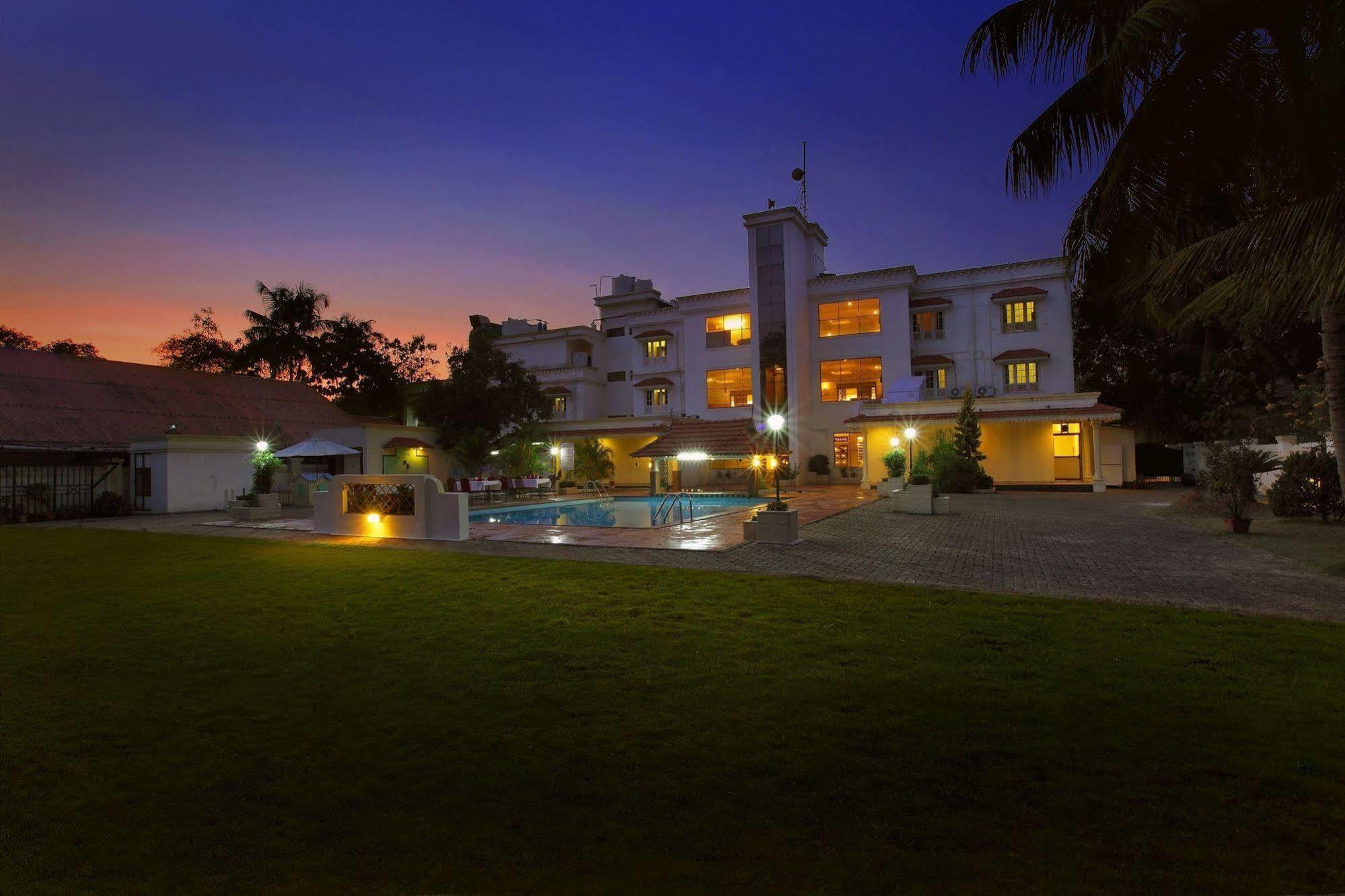 Quality Airport 3* Nedumbassery